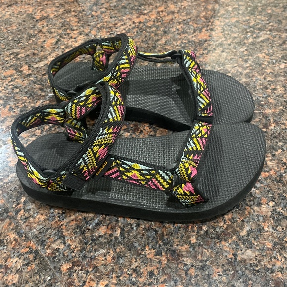 Teva Other - Girls Teva Sandals